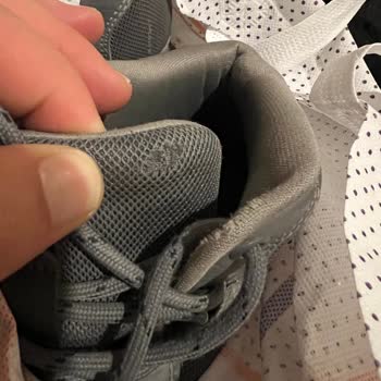 Skechers Botlarda Erken Kumaş Soyulması Ve Yetersiz Müşteri Hizmeti