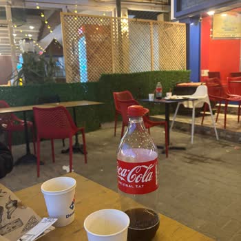 Dominos Çeşme Marina Şubesinde Temizlik Sorunu Ve Kötü Koku