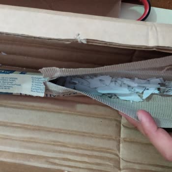 Kırık Gelen Ürün Ve İlgisiz Müşteri Hizmeti