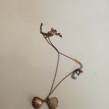 Kararma Garantili Kolye 2 Ayda Kapkara Oldu, Firma Dönüş Yapmıyor