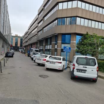 Kadıköy Belediyesi Görevlilerinin Sert Uyarısı Ve Park Yeri Bilgilendirme Eksikliği