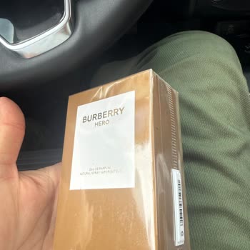 Burberry Hero Orijinal Değil Kokusu Yok Param Boşa Gitti