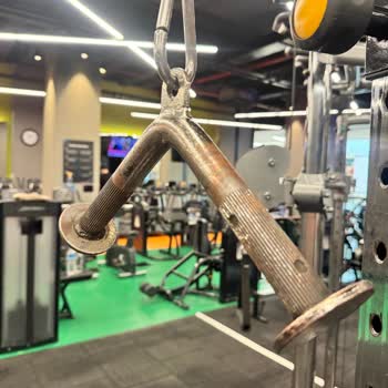 Macfit Neomarin Ekipmanlarının Bakımsızlığı Ve Güvenlik Riski