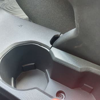 Sıfır Araçta Teslimat Hataları Ve Sürekli Su Alma Sorunu: Renault-Mais Mağduriyeti