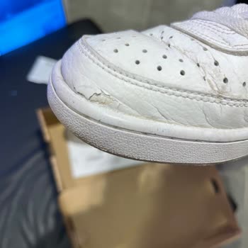 Yeni Aldığım Nike Ayakkabıda Kısa Sürede Çatlama Ve Garanti Reddi