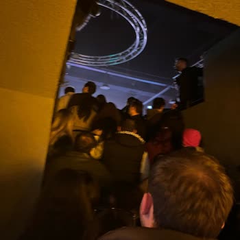 Hayal Kırıklığı Yaratan Konser: Yoğunluk Ve Organizasyon Sorunlarıyla Mağduriyet