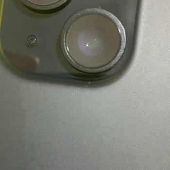 Media Markt Kutudan Çizikli Çıkan İPhone 15 İçin Değişim Talebi