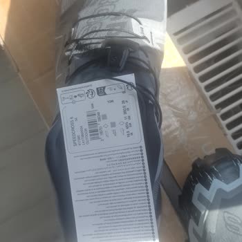 Salomon Ayakkabı Defo Ve Küçük Kalıp Sorununa Yanıtsız Kaldı