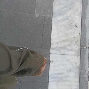 Tuvalette Kullanılan Çamaşır Suyu Nedeniyle Kıyafetlerim Zarar Gördü