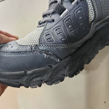 7000 TLye Alınan Skechers Ayakkabının Dikişleri 6 Ayda Açıldı Mağaza İlgisiz Kaldı
