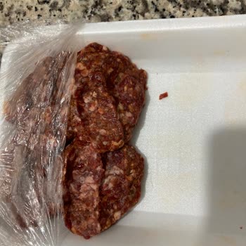 CarrefourSA'dan Aldığım Köfte Bozuk Çıktı, Mağdur Olduk