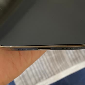 Yeni Aldığım İphone 16 Pro'nun Kasası Hasarlı Çıktı