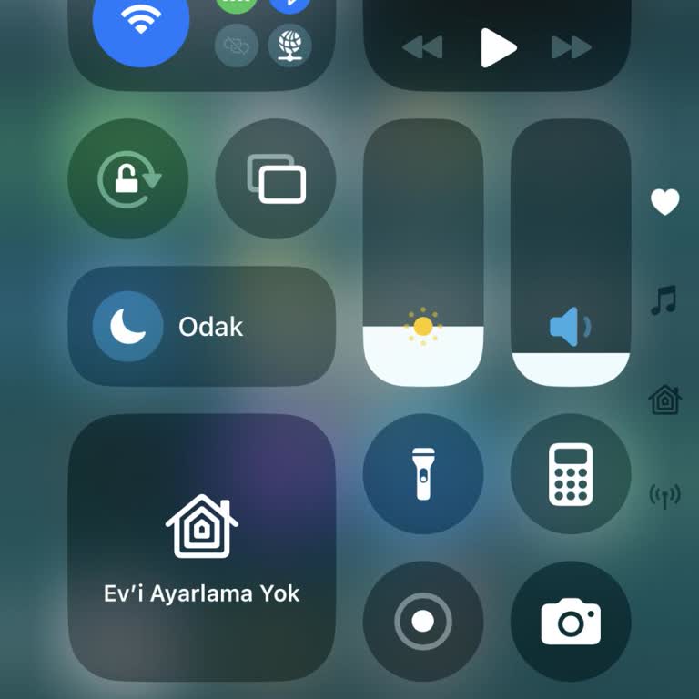 BTK Ve Turkcell Arasında İphone E-sim Servis Yok Sorunu Çözümsüz Kaldı