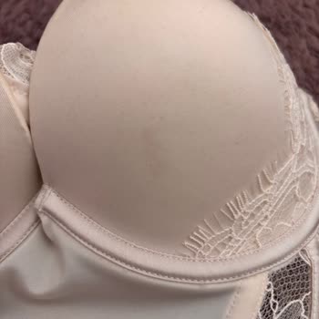 Victoria's Secret'tan Aldığım Ürünler Kirli Ve Kusurlu Geldi, Çözüm Sunulmadı