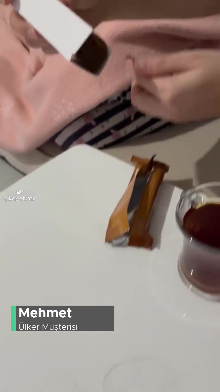 Ülker Albeni Kurtlanmış! videonun kapak resmi
