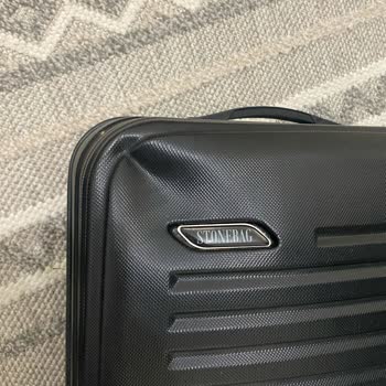 Valizlerimiz Hasar Gördü, Sorunumuz Çözülmedi