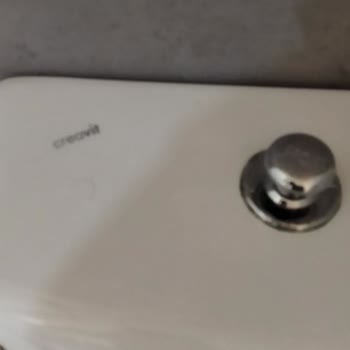 Creavit Klozet Kapağı Sorunuma Bir Yıldır Çözüm Bulunmadı