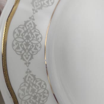 Aryıldız 10.000 Yıkama Garantili Tabaklarda Yaldız Atması Sorunu