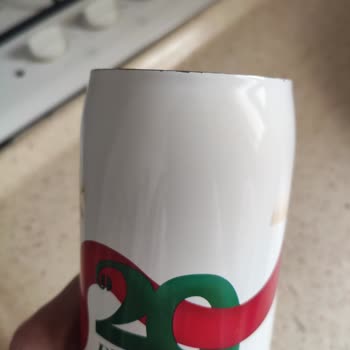 Starbucks Yüksek Fiyatlı Termosun Kapağında Kısa Sürede Boya Soyulması Hayal Kırıklığı