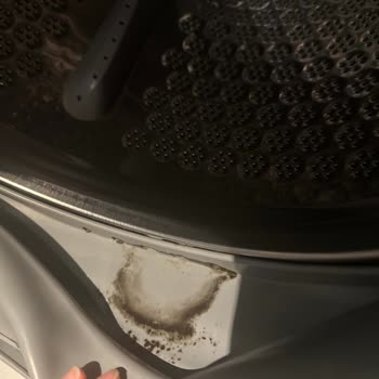 Electrolux Çamaşır Makinesi Lastik Sorunu Ve Tekrarlayan Ücret Talebi