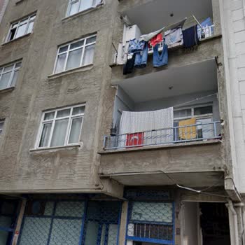 Deprem Sonrası Hasarlı Binalarda Yaşam Riski