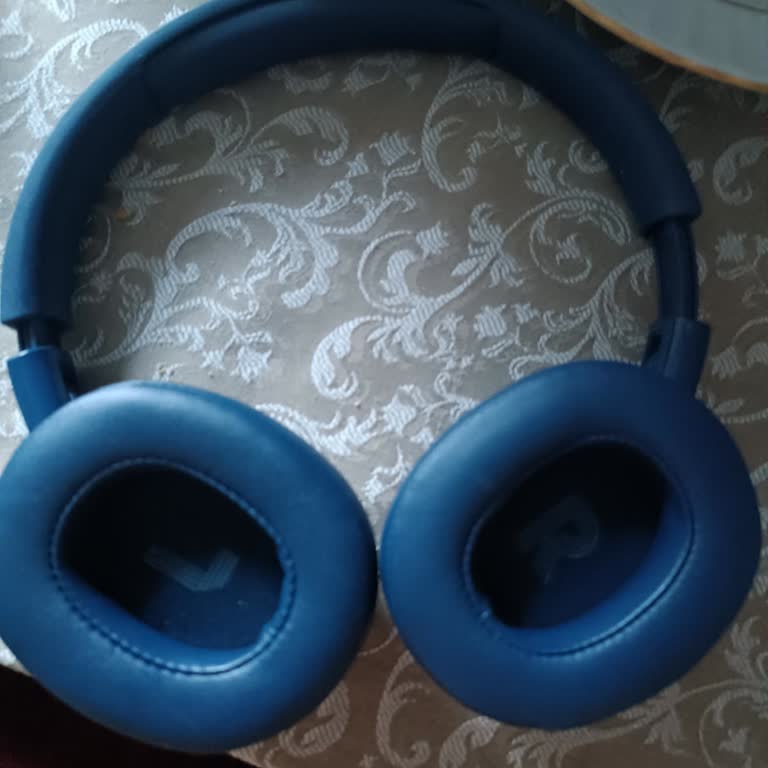 JBL 710BT Kulaklığımda Aniden Sol Taraf Ses Vermemeye Başladı