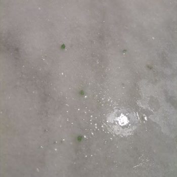 Maden Suyunda Cam Kırıkları Nedeniyle Sağlık Riski Ve Güven Kaybı