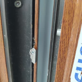 Yeni Takılan Cam Ve Kapılarda Erken Deformasyon Ve İşçilik Sorunları