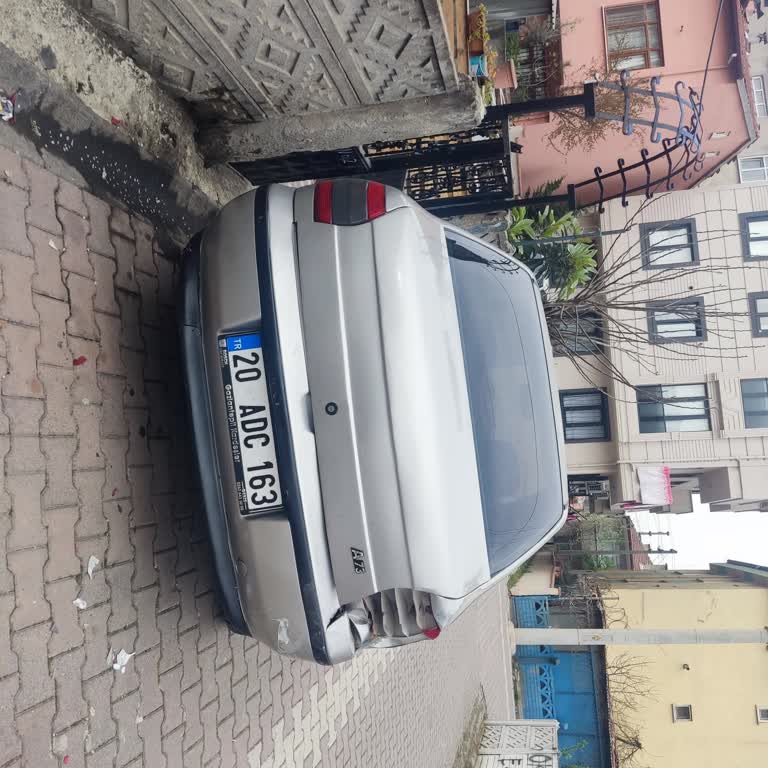 Aracımın Hasarı Haftalardır Giderilmiyor, Sürekli Oyalama!