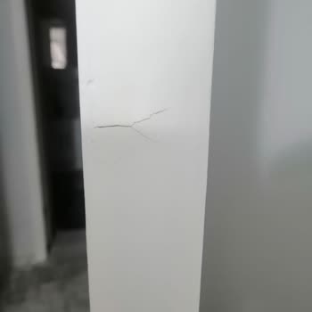 Home Yapı (Ankara) Lake Kapılar Kısa Sürede Şişti Ve Çatladı, Firma İlgisiz Davrandı