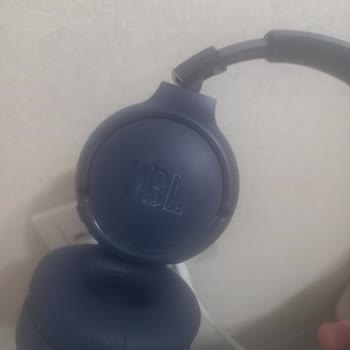 JBL Kulaklıkta Nedensiz Renk Atması Ve Müşteri Hizmetlerinden Destek Alamama