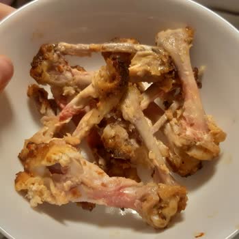 Sönmez Piliç Tavukçu Kanat Aldık, Çiğ Olması Nedeniyle Tekrar Pişirmek Zorunda Kaldık!