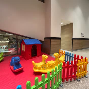 Çocuklar İçin Tehlikeli Oyun Alanı: Hijyen Kurallarına Uymuyor