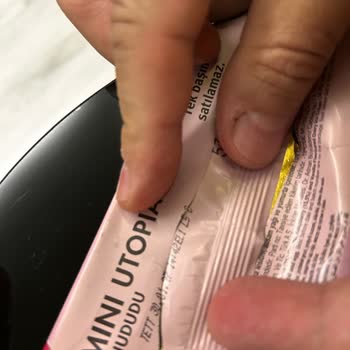 Dondurma Çubuğunda Yabancı Madde Şoku