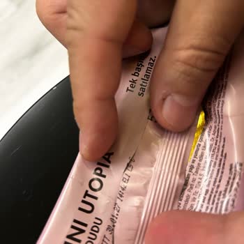 Dondurma Çubuğunda Yabancı Madde Şoku