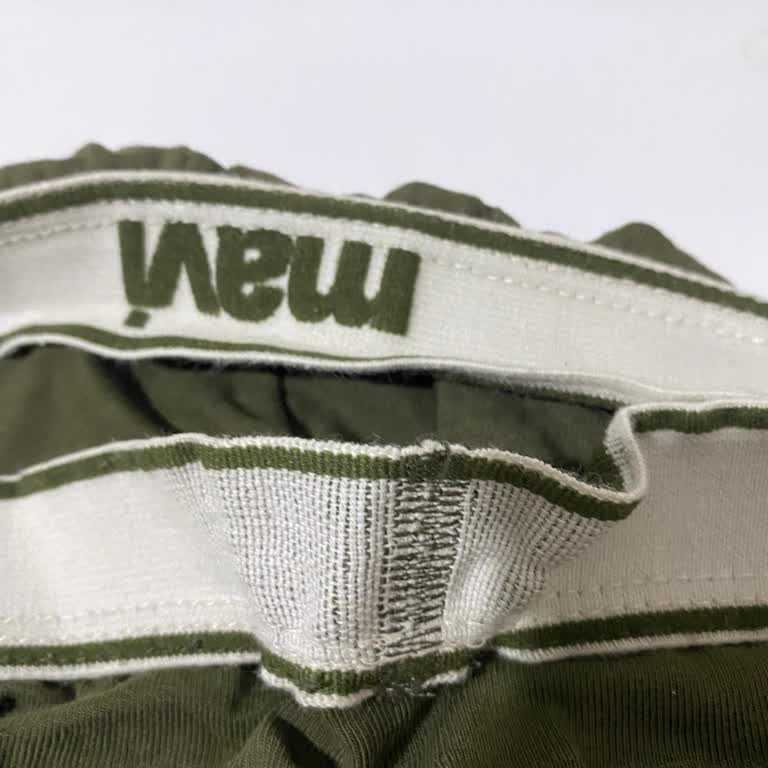 Mavi Boxer Şortun Lastiği İlk Kullanımda Deforme Oldu, Çözüm Sunulmuyor