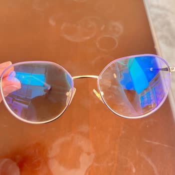 Kusurlu Gözlük Ve Yetersiz Müşteri Hizmeti Nedeniyle Mağduriyet