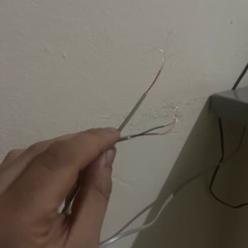 Deprem Sonrası Hizmet Eksikliği Ve Yüksek Ücret Talebi