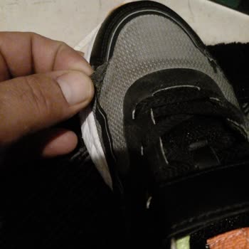 Deichmann'dan Alınan Çocuk Ayakkabısı 2 Kullanımda Deforme Oldu