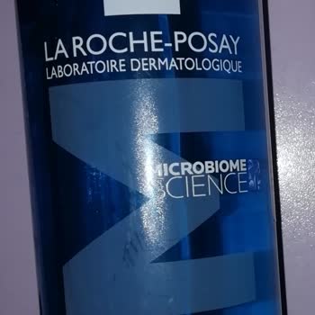 La Roche-Posay Acne Cleanser Dried Out My Skin Badly and Caused Redness