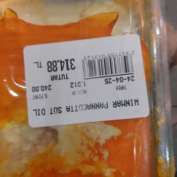 Bozuk Pasta Satışı Nedeniyle Sağlığımız Tehlikeye Girdi