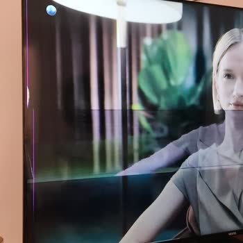 Depremde Devrilmeden Ekranı Bozulan Vestel QLED Televizyon Hayal Kırıklığı