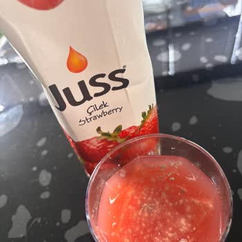 Çilek Suyunda Sağlığı Tehdit Eden Yabancı Madde Şikayeti