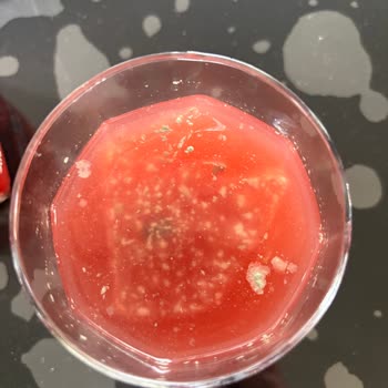 Çilek Suyunda Sağlığı Tehdit Eden Yabancı Madde Şikayeti