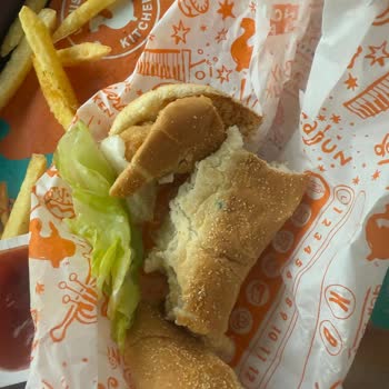 Küflü Ekmek Ve İlgisiz Müşteri Hizmeti