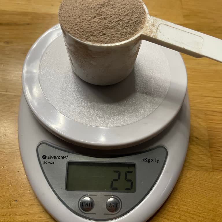 Protein Tozu Ölçeği Eksik Gramajda, Yanlış Dozaj Kullanımı Mağduriyeti