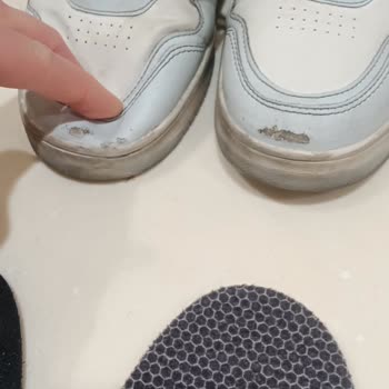 On Günde Soyulan Ayakkabı Ve Mağaza İlgisizliği