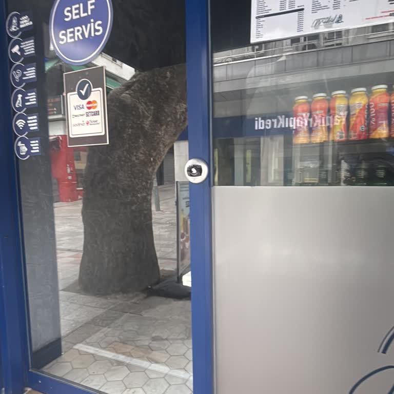 Açık Olmayan Kafe Ve Temizlik Sorunu Mağduriyet Yarattı