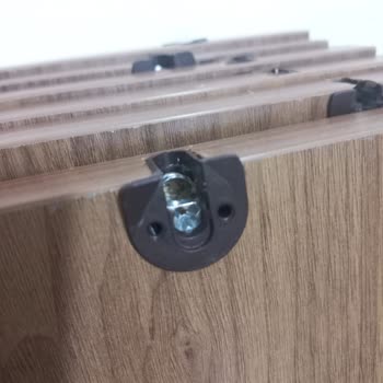 Yanlış Yedek Parça Nedeniyle Dolabım Zarar Gördü, Mağduriyetim Giderilmiyor