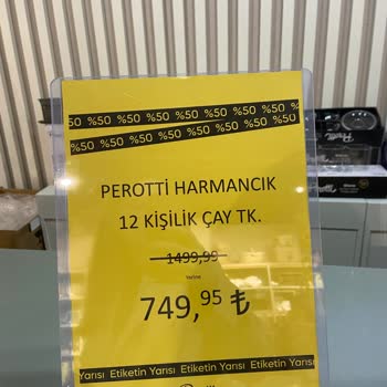 Etiket Fiyatı Uygulanmadı, Mağaza Müdüründen Nezaketsiz Davranış